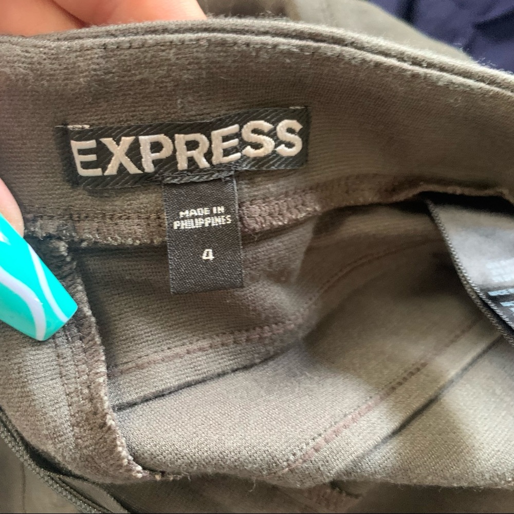 Express Mini Stretchy Pencil Skirt Size 4 Office attire - Picture 7 of 7